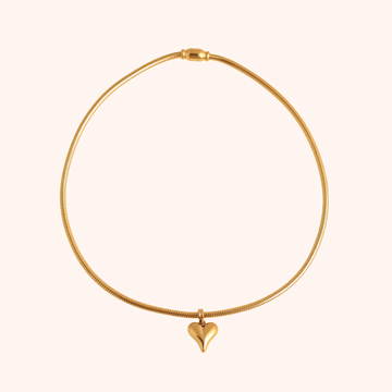 Minimal Drop Heart Pendant Necklace – Sleek Gold Finish