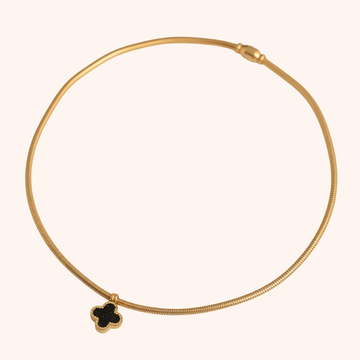 Black Clover Charm Necklace – Minimal Gold Chain