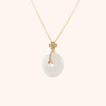 Elegant Clover Pearl Drop Necklace – Gold Charm Pendant