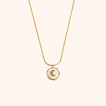 Minimal Moon Pendant Necklace – Elegant Daily Wear