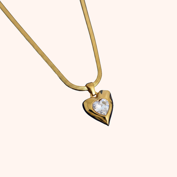 Heart Crystal Pendant Necklace – Elegant Daily Wear