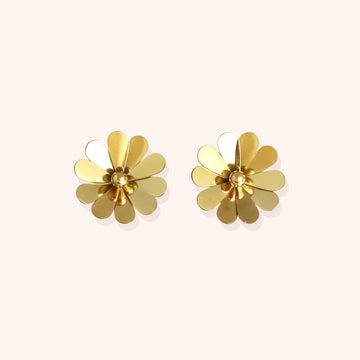 Daisy Gold Stud Earrings
